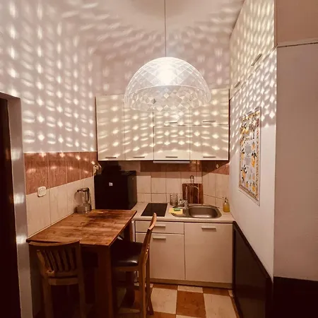 Cozy Centre 2-rooms