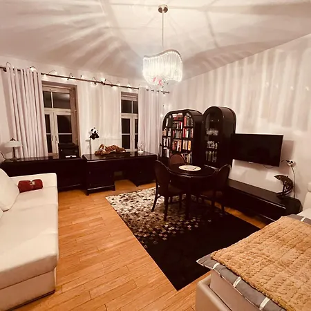Cozy Centre 2-rooms *